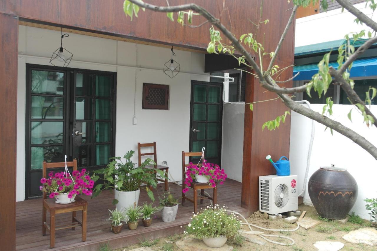 Mongyouhwawon Guesthouse Csondzsu Kültér fotó
